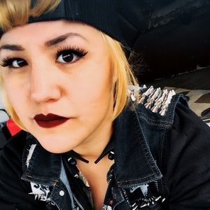 Meet your Posher, Lylleane